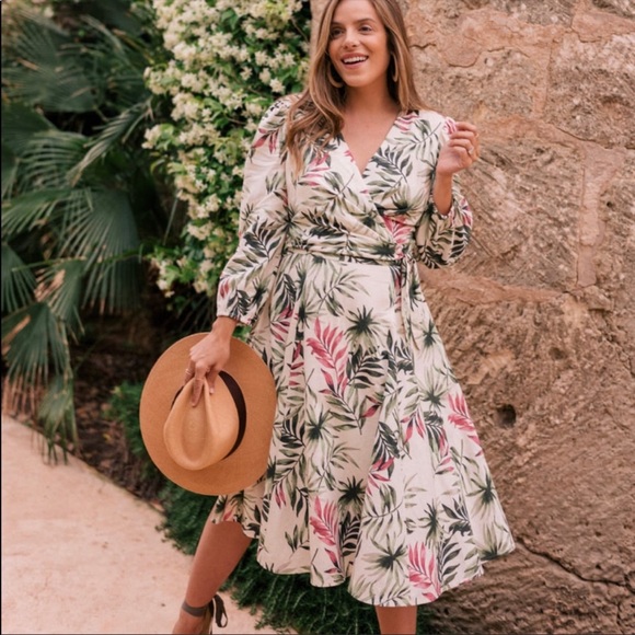 Gal Meets Glam NWT 2-Piece Palm Leaf Wrap Dress - Picture 2 of 15